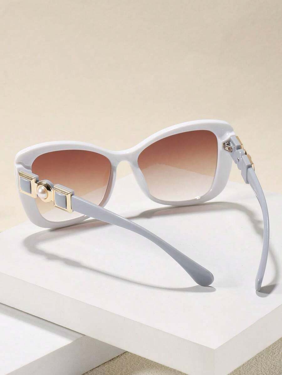 Sunglasses Cat Eye - แว่นตาแฟชั่นทรงแคทอายอะคริลิกที่ได้แรงบันดาลใจจากไข่มุก สไตล์เรียบง่ายสำหรับฤดูใบไม้ร่วงและฤดูหนาว เหมาะสำหรับทั้งการแต่งกายแบบธุรกิจและลำลอง