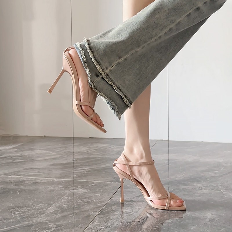 Sandal Strappy Heeled - รองเท้าส้นสูงแบบสตรีทสไตล์ Stiletto รุ่น Xia สายรัดเส้นเดียว หัวเหลี่ยม